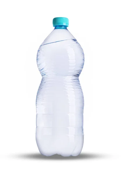Frasco de plástico médio com água mineral — Fotografia de Stock