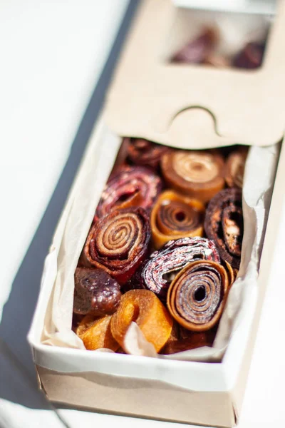 Läckra Dessert Pastill Craft Packaging Royaltyfria Stockfoton