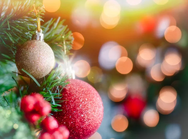 Süslemeleri bokeh ile Noel ağacı bulanık Stok Fotoğraf