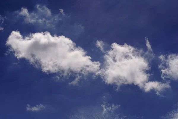 Nuvola Primo Piano Con Cielo Blu — Foto Stock