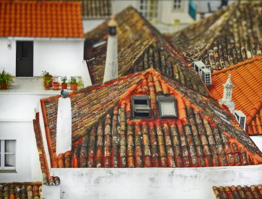 Kaleden görülen Tavira çatıları