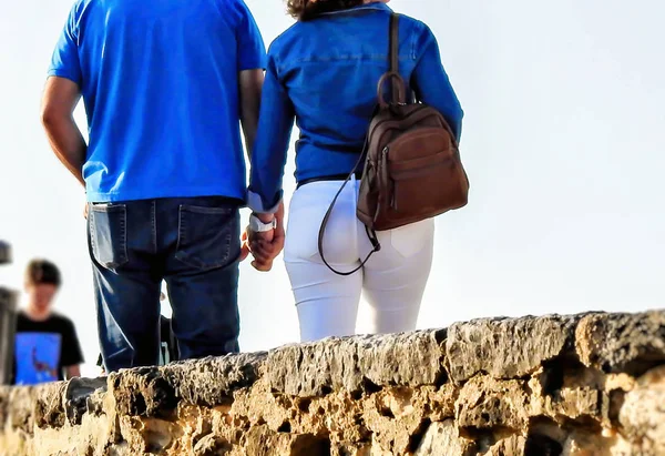 Adult Pairs Blue Shirts Holding Hands — Stock Photo, Image