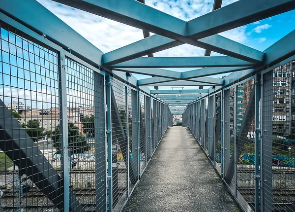 Vista Desde Una Pasarela Con Estructura Metálica Perspectiva — Foto de Stock