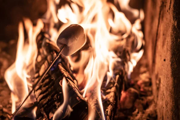 Delicious Sweet Mouth Watering Marshmallow Stick Cooked Fire Open Fireplace — Stock Photo, Image