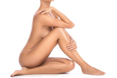 beyaz zemin üzerinde güzel kadın bedeni