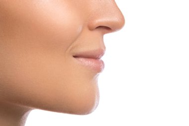 Beyaz arka plan üzerinde güzel kadın yüzü