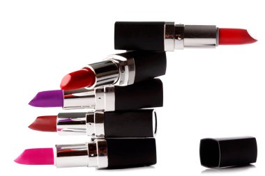 Beyaz arka plan üzerinde izole farklı Rujlar