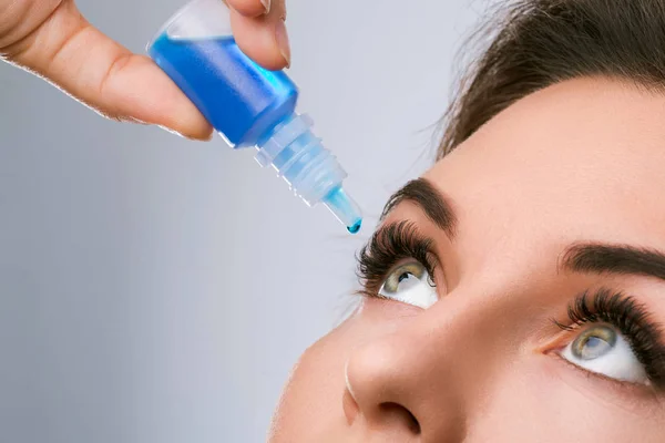 Close View Woman Using Eye Drops — Stock Photo, Image