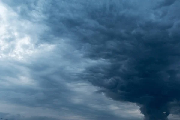 Prachtig Uitzicht Dramatische Wolken Hemel — Stockfoto