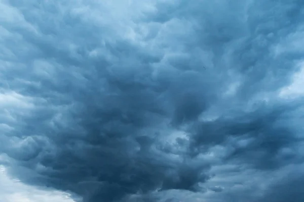 Prachtig Uitzicht Dramatische Wolken Hemel — Stockfoto