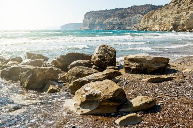 Kıbrıs'ta güzel rocky Curion beach