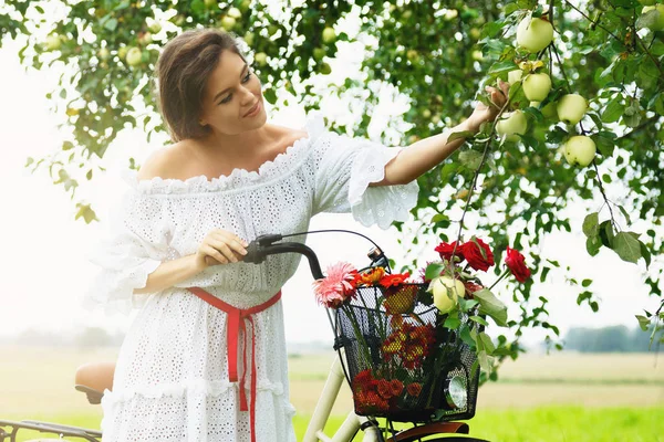 Lovely Woman Bicycle Apple Tree Village Garden — Stock Photo, Image