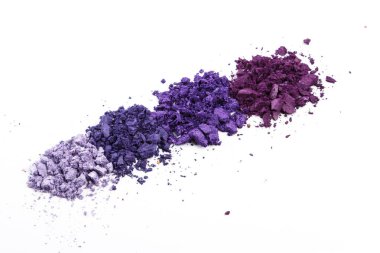 ezilmiş göz gölgeler beyaz zemin üzerine