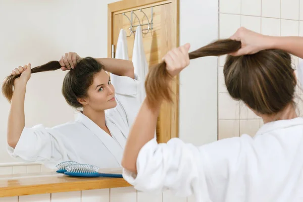 Young Woman Beautiful Strong Hair Looking Mirror — Stock Photo, Image