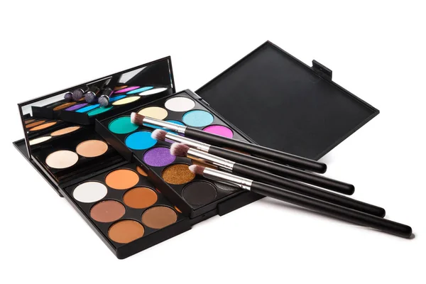 Eyeshadow palette and brushes — Stock Photo, Image