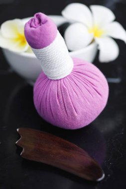 Asya masajları farklı türleri için araçlar