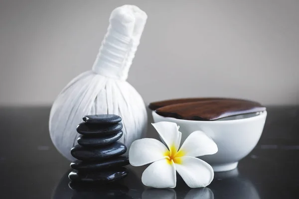 Hulpmiddelen voor verschillende soorten Aziatische massages — Stockfoto