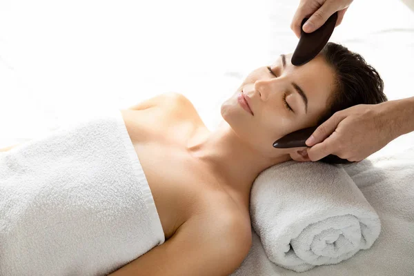 Woman during Chinese traditional massage - Gua Sha — Stock Photo, Image