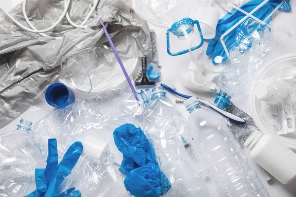 Σωρός από διαφορετικά πλαστικά απορρίμματα — Φωτογραφία Αρχείου