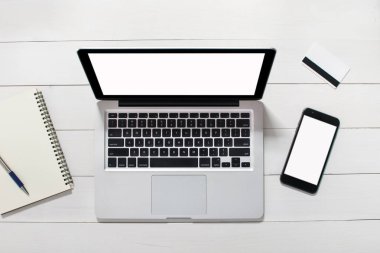 üstten görünüm bilgisayar nootebook ahşap arka plan üzerinde