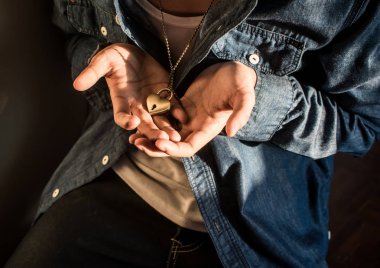 Alyans ve aşk hikayesi