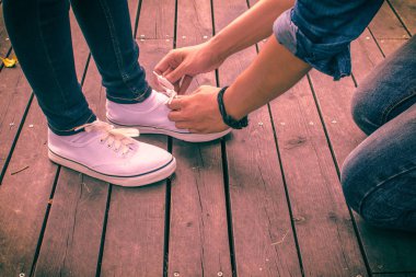 Ayakkabı sevgilisi romantik aşık kravat