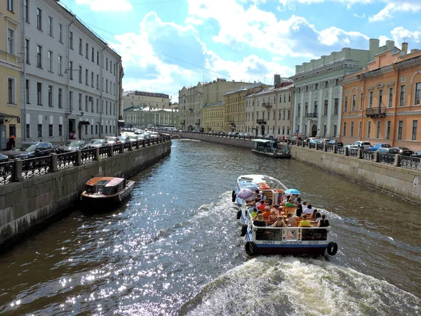 Veduta Del Fiume Della Strada Estate San Pietroburgo — Foto Stock