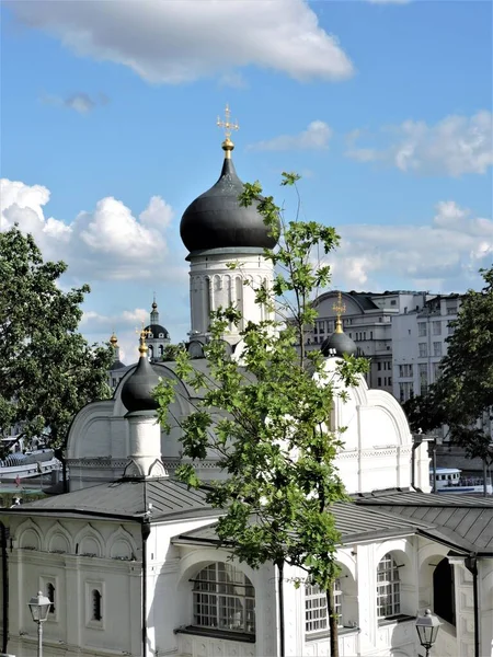 Древний Белый Каменный Храм Москве — стоковое фото