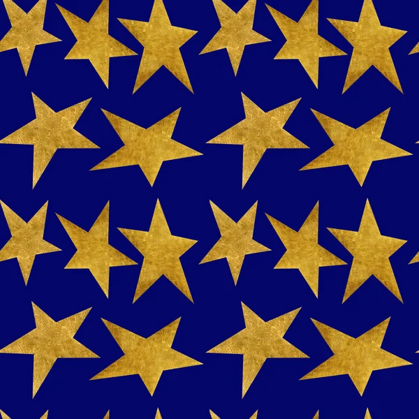 Bezešvé vzory se zlatými kovovými hvězdami na noční modré obloze. — Stock fotografie