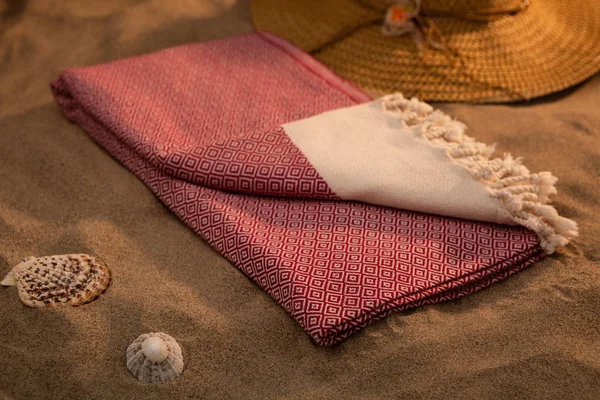 Handwoven hamam Türk pamuklu havlu sahilde