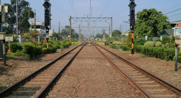Férrea Linha Ferroviária Estação Grande — Fotografia de Stock