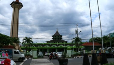 Magelang, Endonezya - 6 Şubat 2018: Magelang Ulu Camii veya Orta Java'da Mescid-i Aksa olarak bilinen.