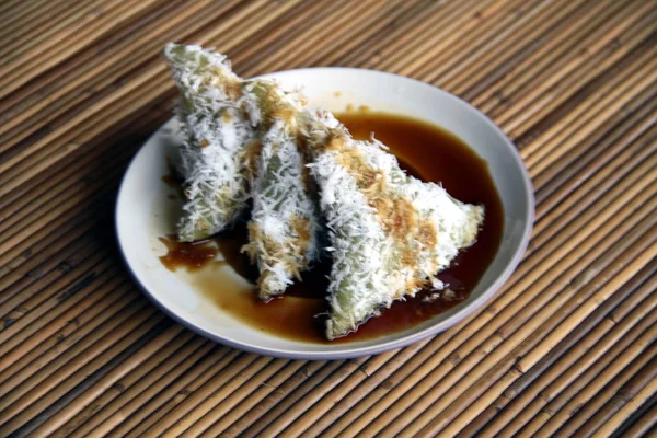 Lupis Atau Kadang Kadang Lopis Kue Manis Tradisional Indonesia Yang — Stok Foto