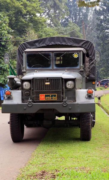 Bogor Indonesia April 2018 Indonesian Army Truck Bogor Botanical Gardens — Stock Photo, Image