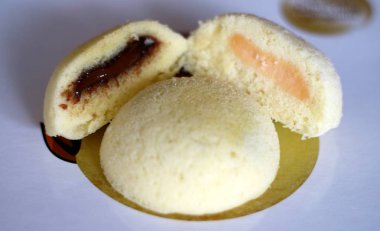 Yogyakarta, Endonezya'dan buğulanmış bakpia veya bakpia kukus.