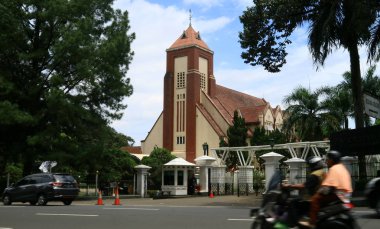 Bogor, Endonezya - 3 Ocak 2019: Kilise, Zebaoth Bogor Palace yanında oturan Bogor. Gereja Ayam veya horoz kilise olarak bilinen. 