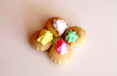 Gül mücevher bisküvi. Popüler çocukluk snack.