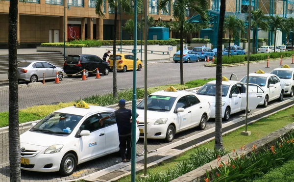 Jakarta Indonesia January 2019 Taxis Waiting Passenger Front Sogo Department — Stock Photo, Image