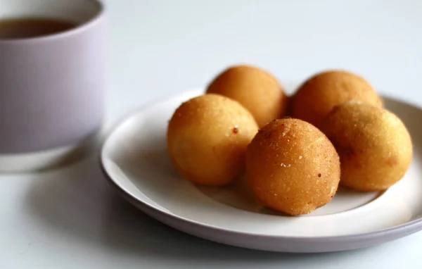 Misro Fritters Tradicionais Indonésios Uma Xícara Chá — Fotografia de Stock