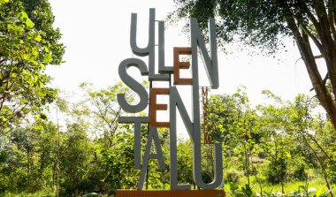 Yogyakarta, Endonezya - 6 Haziran 2019: Ullen Sentalu Müzesi Tabelası.