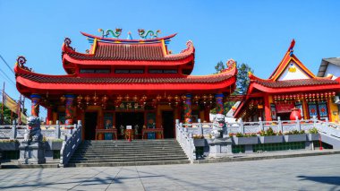 Magelang, Endonezya - 6 Haziran 2019: Liong Hok Bio, Çin Tapınağı (vihara), Magelang, Orta Java. Kapitein Be Koen Wie veya Be Tjok Lok tarafından 1864 yılında inşa edilmiştir