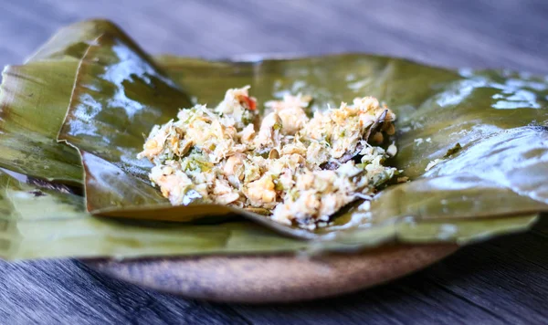 Bothok Mlanding Botok Árbol Plomo Blanco Hoja Plátano Plato Tradicional — Foto de Stock