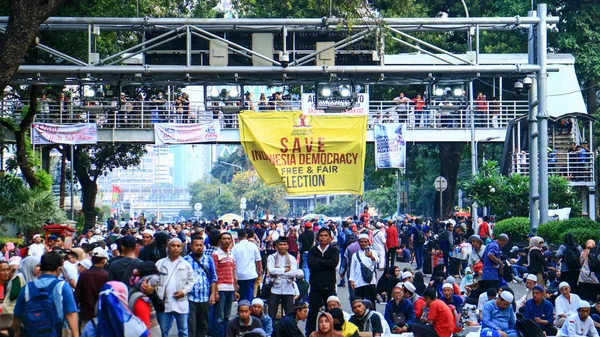印度尼西亚雅加达 2019年6月27日 普拉博沃的支持者在雅加达市中心宪法法院 附近抗议 — 图库照片