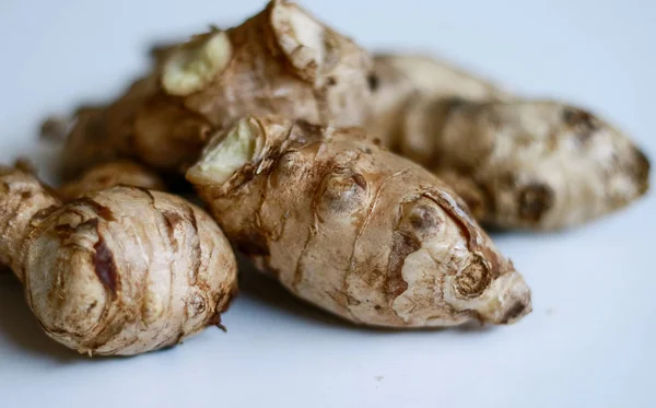 Gember Zingiber Officinale Witte Achtergrond Gebruikt Als Een Kruid Een — Stockfoto