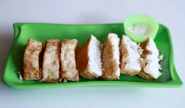 Kue Pancong Atau Kue Pancong Dan Gula Dengan Latar Belakang — Stok Foto