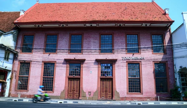 インドネシア ジャカルタ 2019年7月10日 トコメラ レッドショップ ジャカルタ旧市街のオランダ植民地時代のランドマークです 1730年に建てられたジャカルタで最も古い建物の一つです — ストック写真