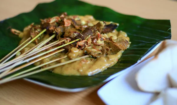 Sate Padang Padang Satay Ketupat Традиционный Рисовый Пирог Банановом Листе — стоковое фото
