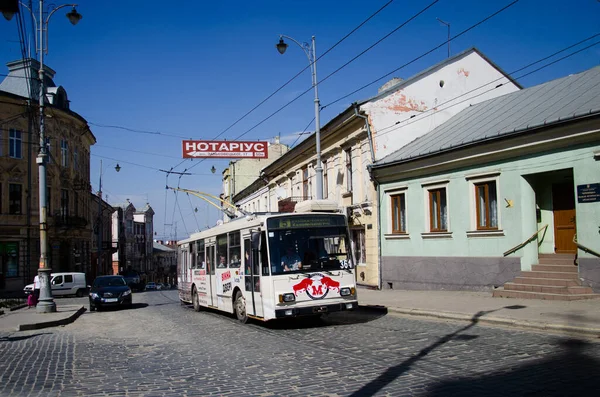 Chernivtsi Ukrajina Dubna2018 Trolejbus Škoda 14Tr 361 Plzeň 437 Cestujícími — Stock fotografie