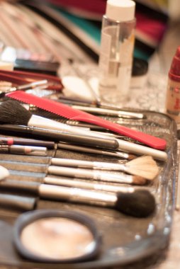 Tüm makyaj sanatçısı için