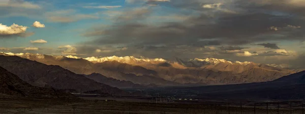 Módja Annak Hogy India Leh Ladakh Himalája Körét Megtekintése — Stock Fotó